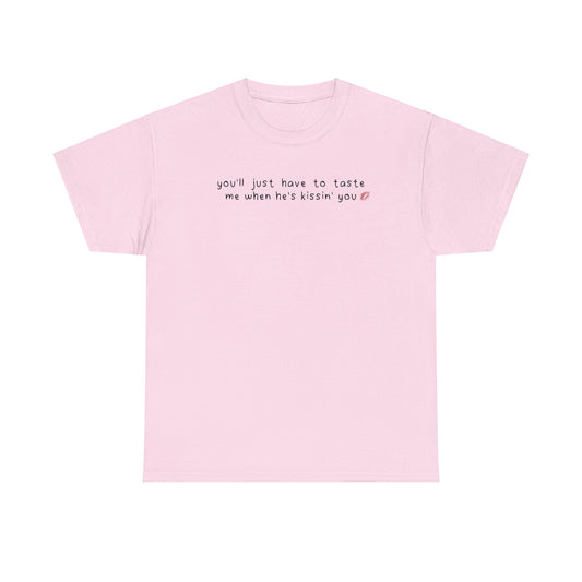 Sabrina Carpenter Taste 'when he's kissin' you' Tee